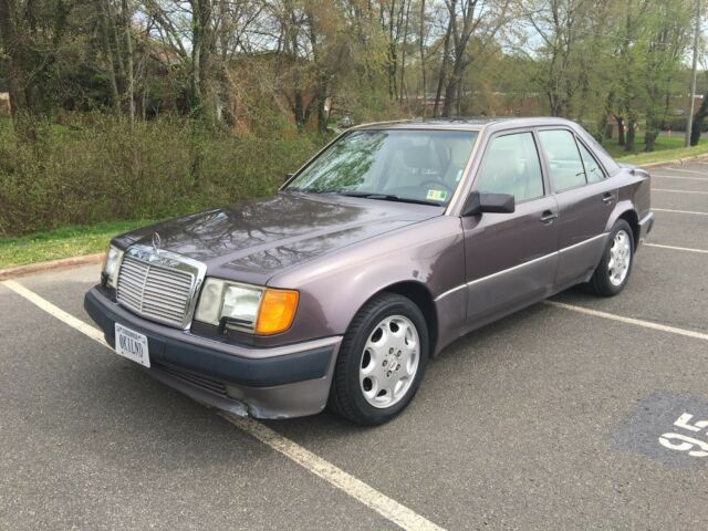 1992 Bornite Mercedes-Benz 500-Series Sedan