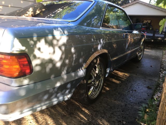 1985 Silver Mercedes-Benz 500-Series Coupe