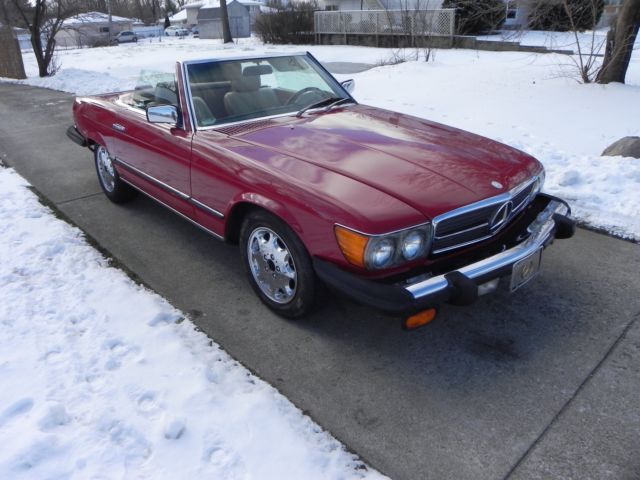 1981 Gold Mercedes-Benz SL-Class Convertible