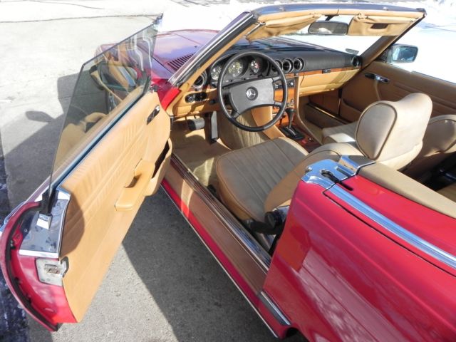 1981 Gold Mercedes-Benz SL-Class Convertible