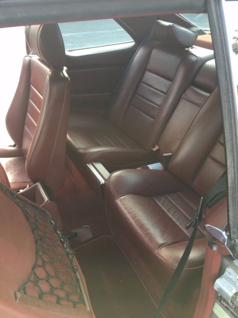 1986 Silver Mercedes-Benz 500-Series Coupe