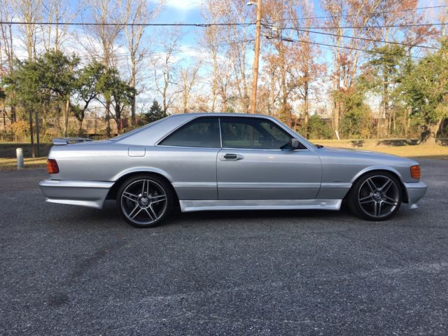 1986 Silver Mercedes-Benz 500-Series Coupe