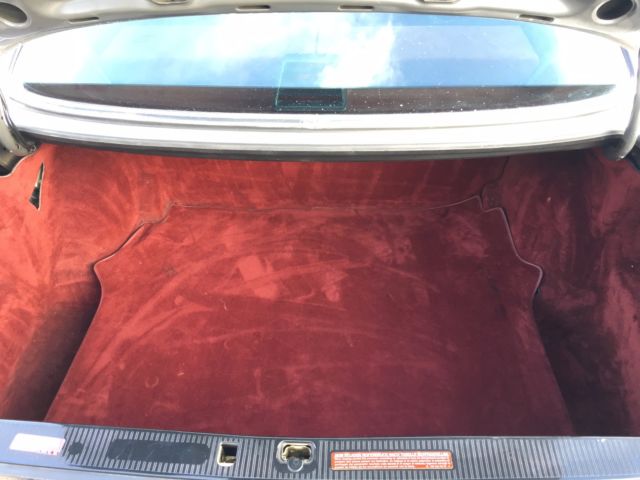 1986 Silver Mercedes-Benz 500-Series Coupe