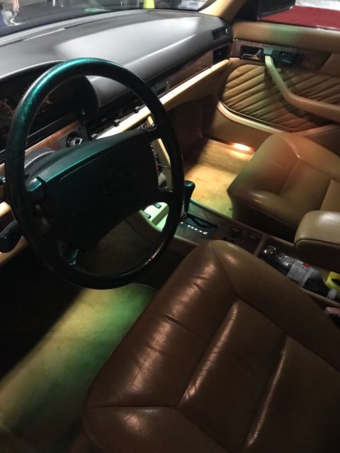 1989 Dark Blue Mercedes-Benz 500-Series