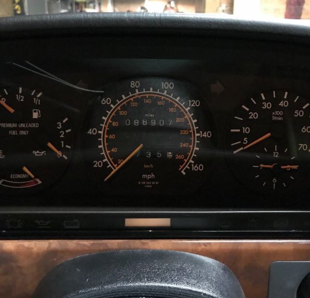 1989 Dark Blue Mercedes-Benz 500-Series