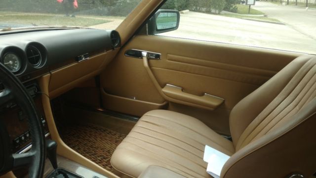 1986 Blue Mercedes-Benz SL-Class Coupe