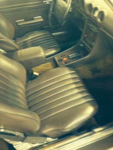 1986 Tan Mercedes-Benz SL-Class Convertible