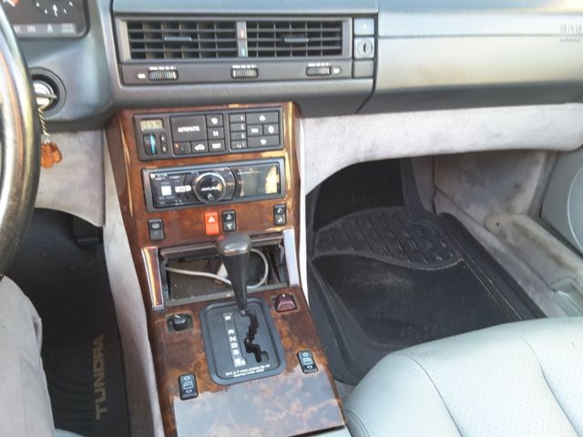 1990 Black Mercedes-Benz 500-Series Convertible