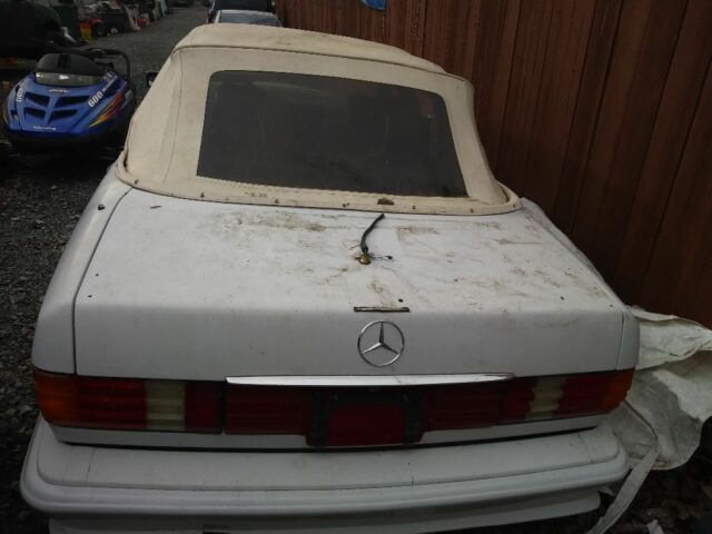 1989 White Mercedes-Benz S-Class Convertible