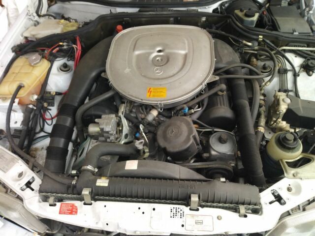 1989 White Mercedes-Benz S-Class Convertible