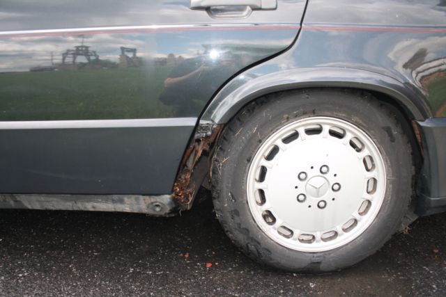 1986 Black Mercedes-Benz 190-Series Sedan