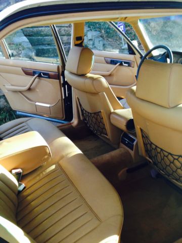 1988 Blue Mercedes-Benz 420 SEL 4 door sedan