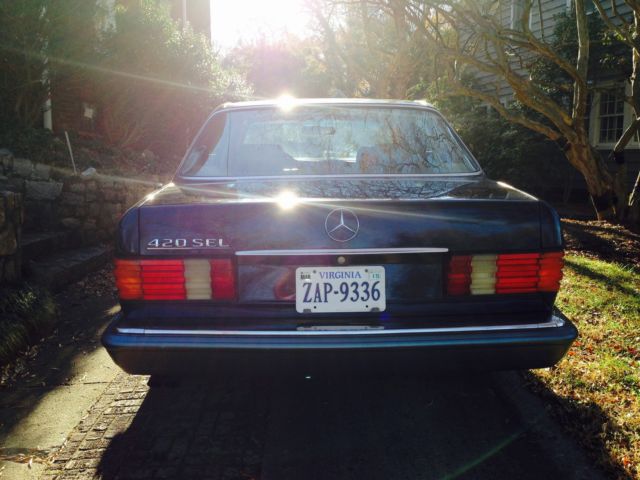 1988 Blue Mercedes-Benz 420 SEL 4 door sedan