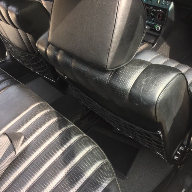 1981 Black Mercedes-Benz 200-Series Sedan