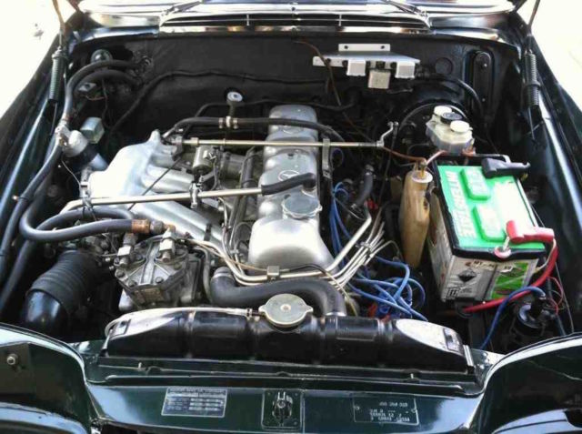 1967 Green/Black Mercedes-Benz 200-Series Coupe