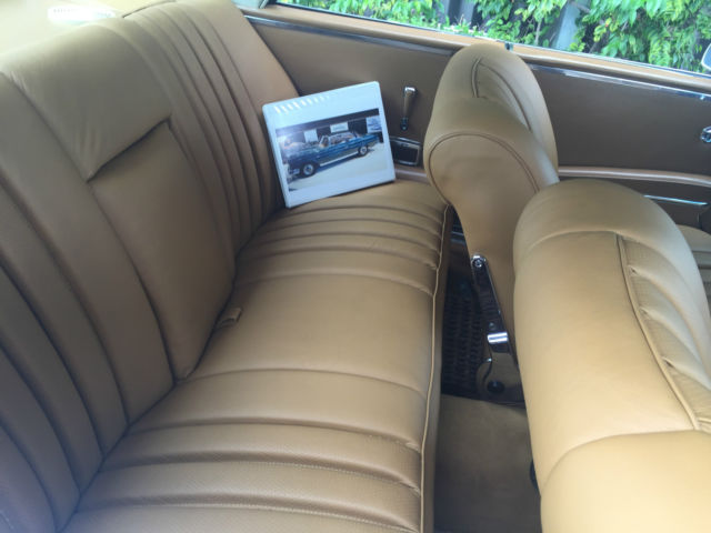 1967 Green/Black Mercedes-Benz 200-Series Coupe