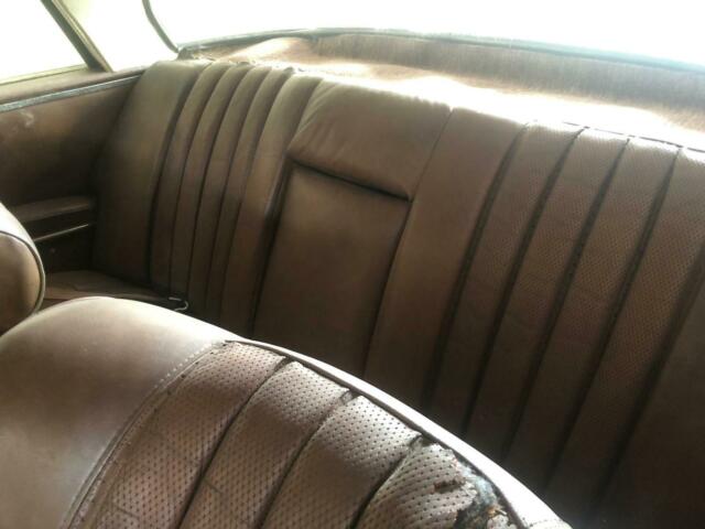 1973 White Mercedes-Benz 200-Series