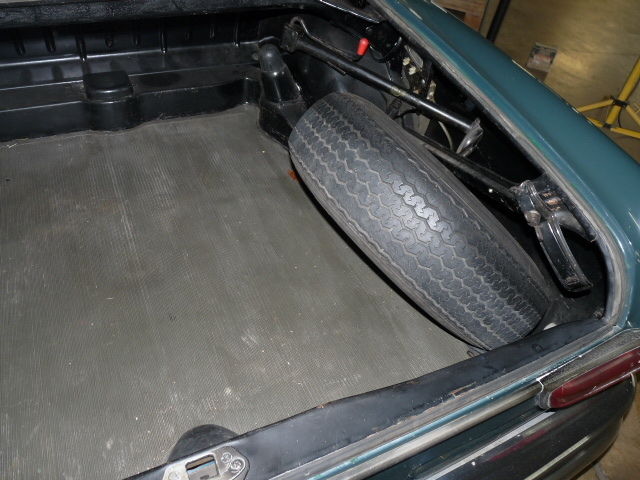 1968 Green Mercedes-Benz 200-Series Coupe