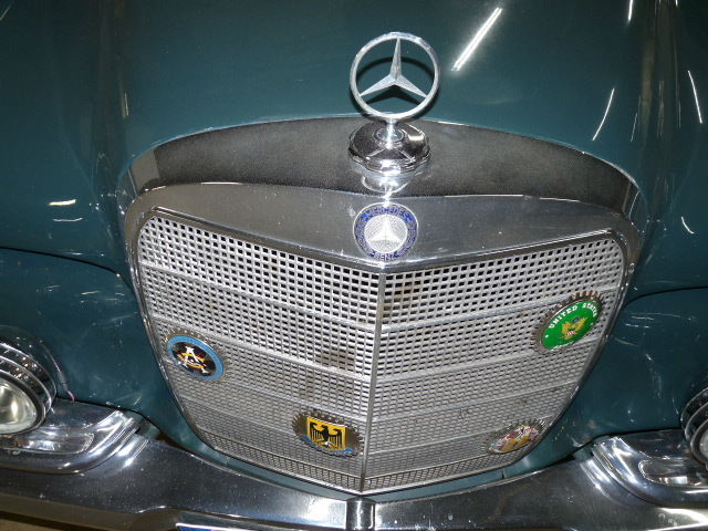 1968 Green Mercedes-Benz 200-Series Coupe