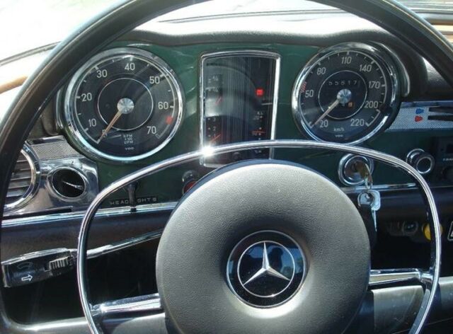 1970 Light Beige Mercedes-Benz SL-Class Convertible