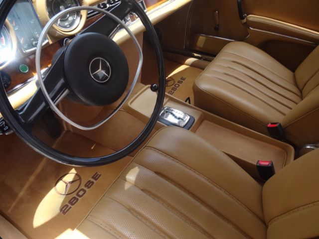 1971 Champagne Mercedes-Benz 200-Series Coupe