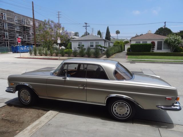 1971 Champagne Mercedes-Benz 200-Series Coupe