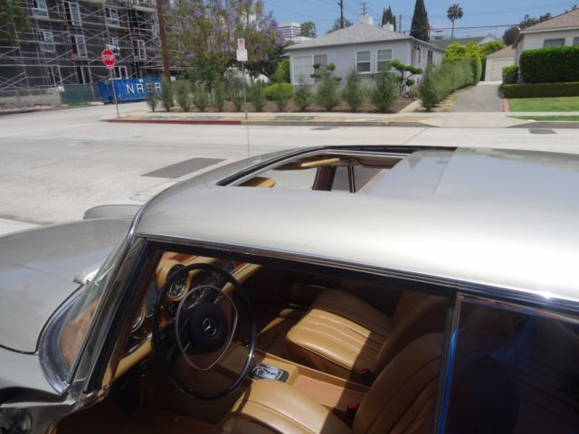 1971 Champagne Mercedes-Benz 200-Series Coupe