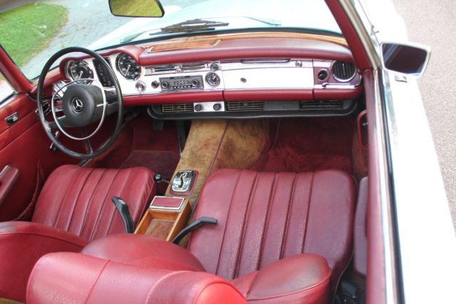 1978 White Mercedes-Benz SL-Class Convertible