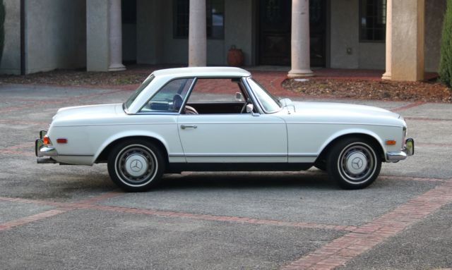 1978 White Mercedes-Benz SL-Class Convertible