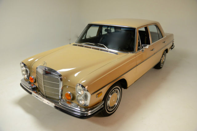 1972 Tan Mercedes-Benz 200-Series Sedan