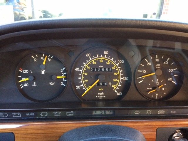 1991 silver smoked Mercedes-Benz 300-Series Sedan