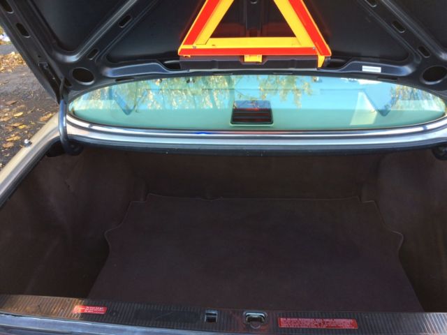 1991 silver smoked Mercedes-Benz 300-Series Sedan