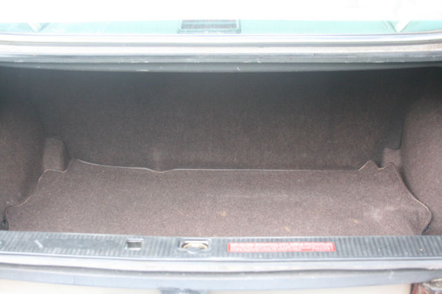 1986 Silver Mercedes-Benz 300-Series Sedan