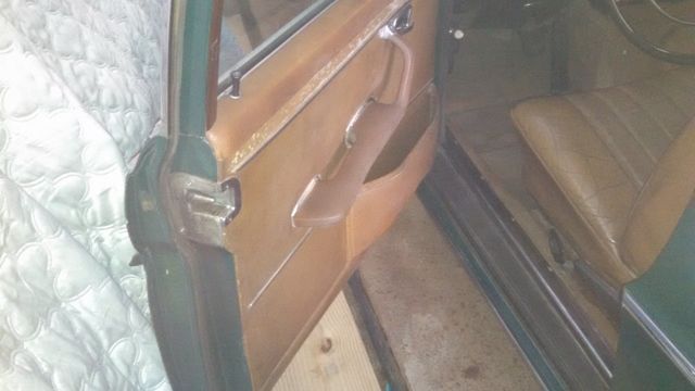 1969 Dark Green Mercedes-Benz 300-Series 4 door