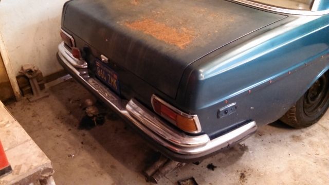 1969 Green Mercedes-Benz 300-Series 4 door