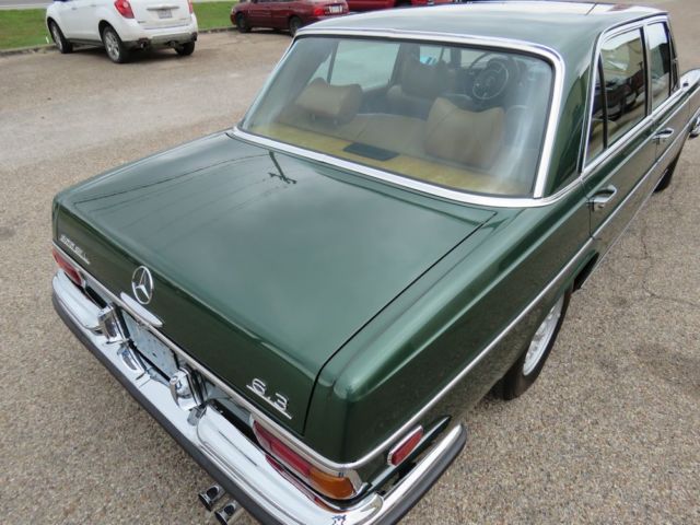 1970 Moss Green Mercedes-Benz 300-Series