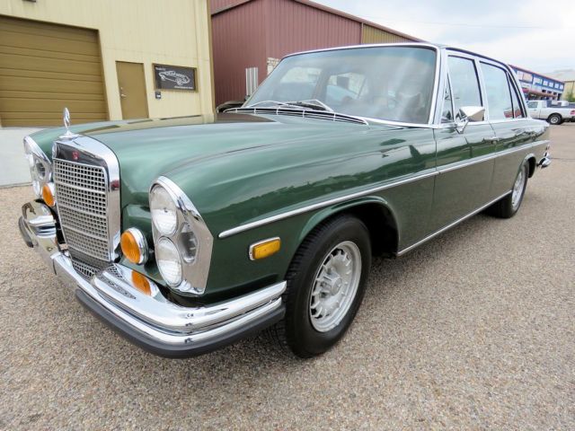 1970 Moss Green Mercedes-Benz 300-Series