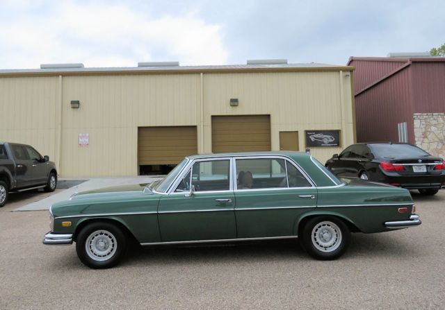 1970 Moss Green Mercedes-Benz 300-Series
