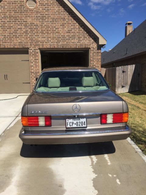 1983 Mercedes-Benz SL-Class