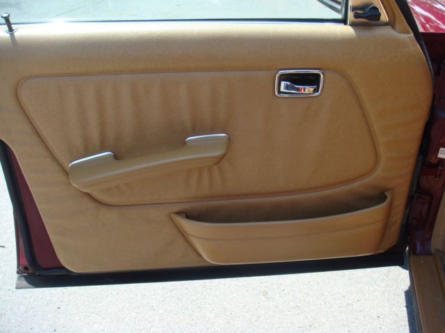 1985 Burgundy Mercedes-Benz 300-Series Sedan