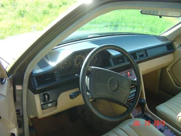 1987 Brown Mercedes-Benz 300-Series Sedan