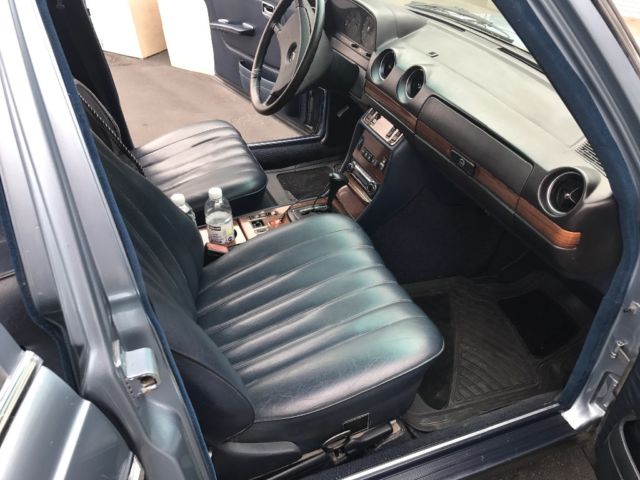 1982 Light blue Mercedes-Benz 300-Series Sedan