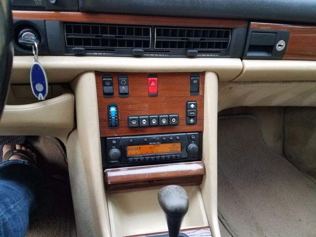 1991 Gray Mercedes-Benz 300-Series Sedan