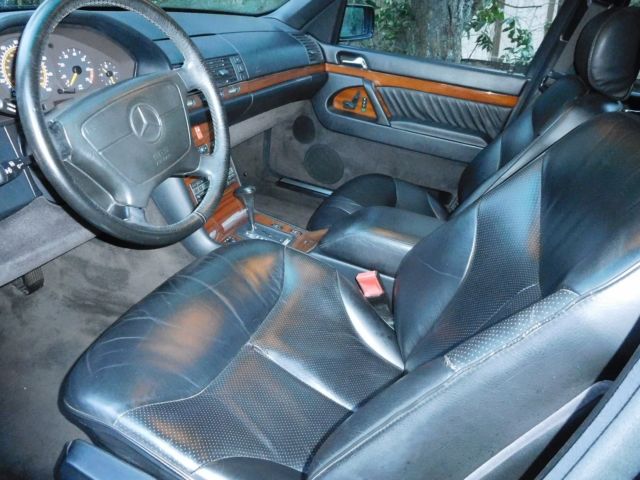 1992 Black Mercedes-Benz S-Class Sedan