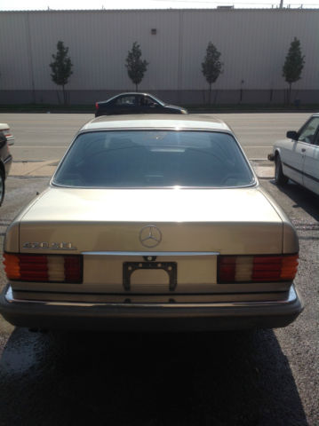 1986 GY Mercedes-Benz 400-Series