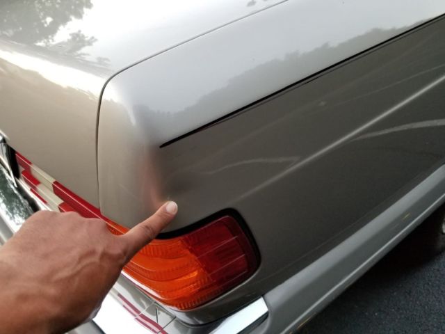 1989 Mercedes-Benz 400-Series