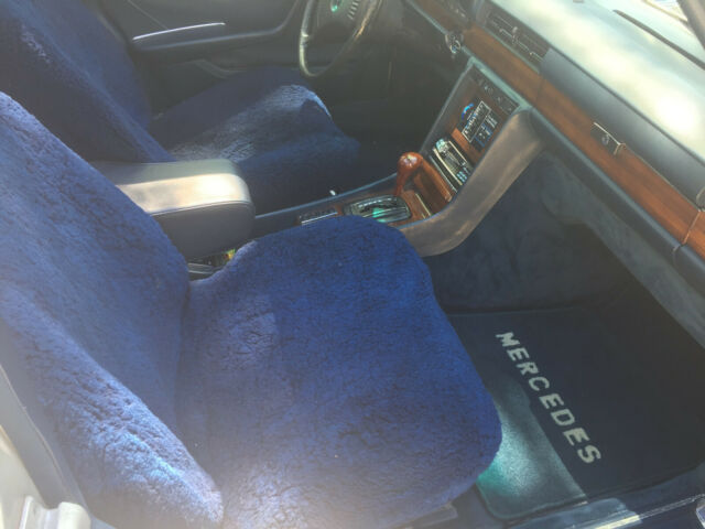 1980 Silver Mercedes-Benz 400-Series Sedan