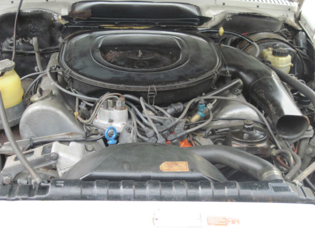 1976 White Mercedes-Benz SL-Class Convertible