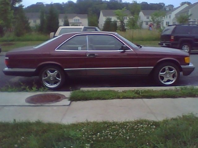 1985 Maroon Mercedes-Benz 500-Series Coupe