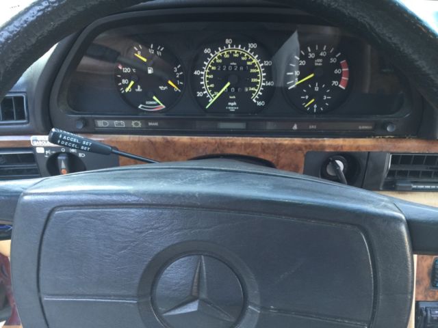 1984 Burgandy Mercedes-Benz 500-Series Coupe